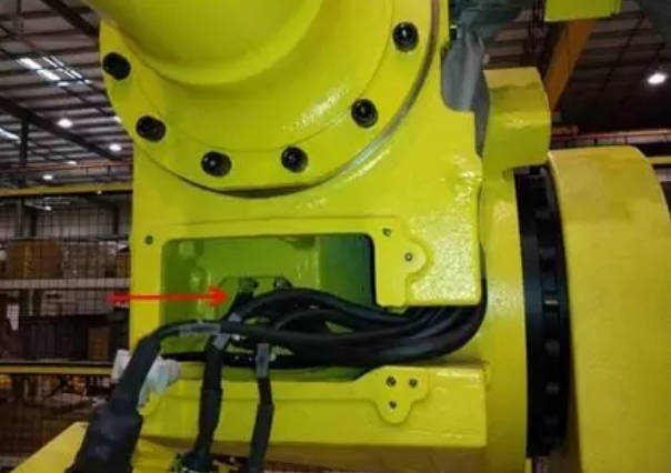 發那科R-2000i系列機器人本體電纜的安裝步驟11